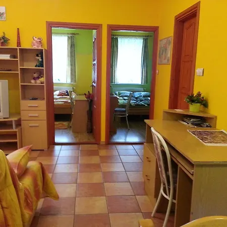 Borostyan Vendeghaz Apartament *